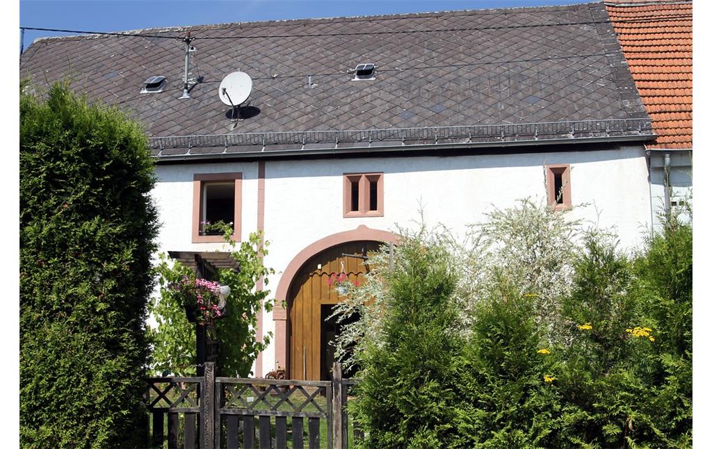 Frontansicht des alten Bauernhauses in Nonnweiler-Schwarzenbach (2016)