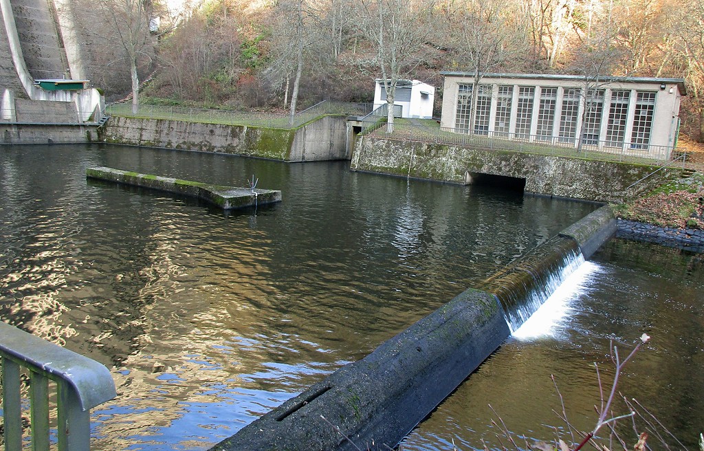 Wassertechnische Anlagen der Oleftalsperre bei Hellenthal (2016).