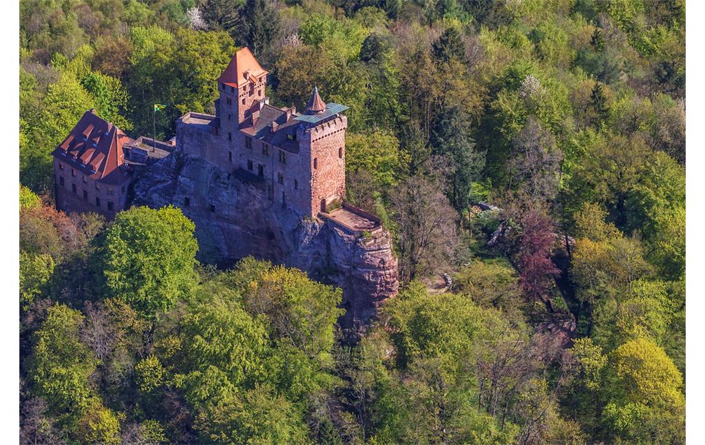 Luftbild der Burg Berwartstein (2013)