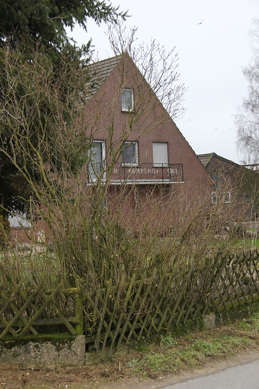 Wohngebäude des Kampshofs am Uedemerfelder Weg in Uedemerfeld (2013).