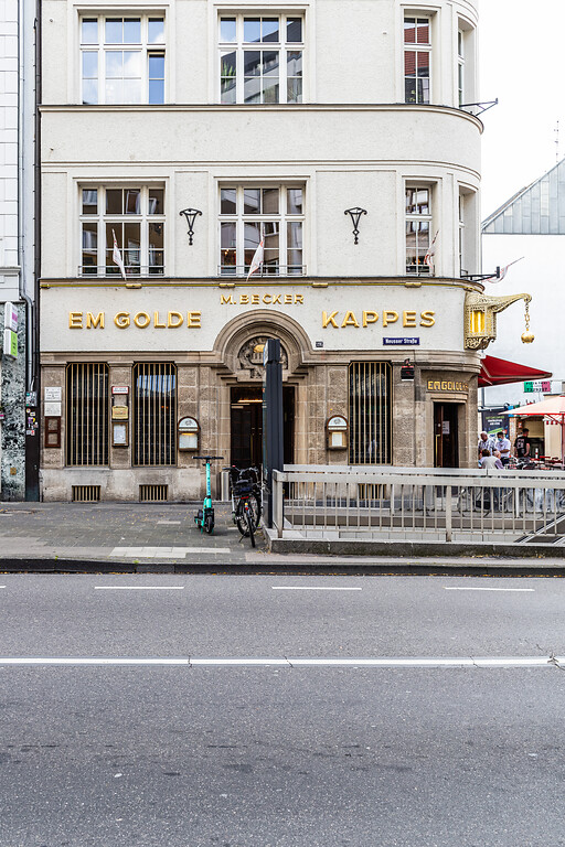 Die Gaststätte "Em Golde Kappes" in Nippes (2021)