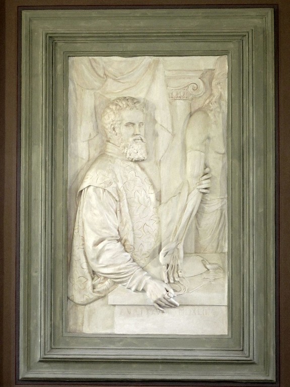 Vesalius-Relief im Treppenhaus des Instituts (2012)