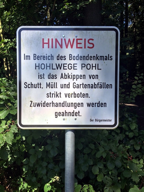Schild bei den Hohlwegen Pohler Berg in Kürten (2016)