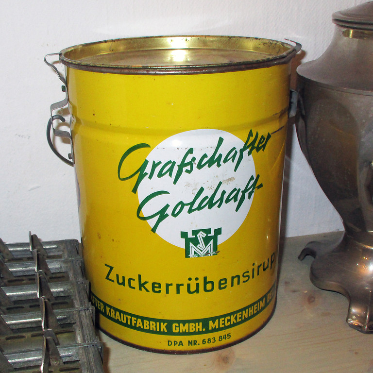 Blecheimer für den Zuckerrübensirup "Grafschafter Goldsaft" aus den 1960er Jahren (2019).