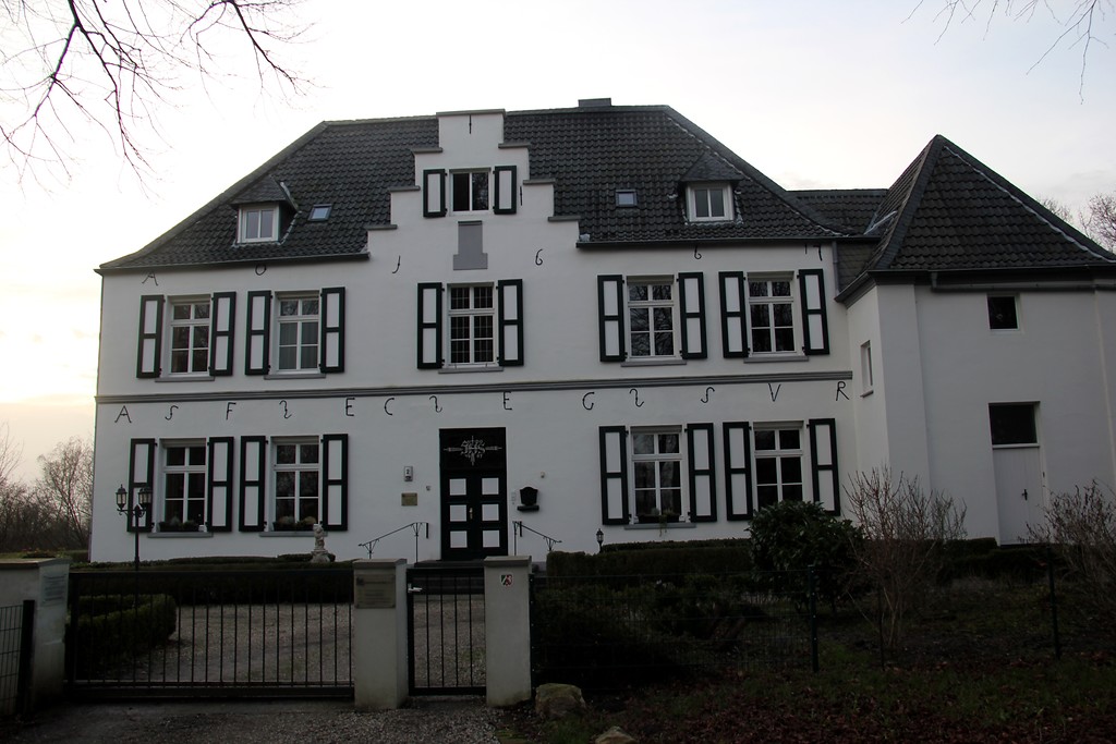 Das ehemalige Abtissinnenhaus von 1667 in Hoch-Elten (2015)