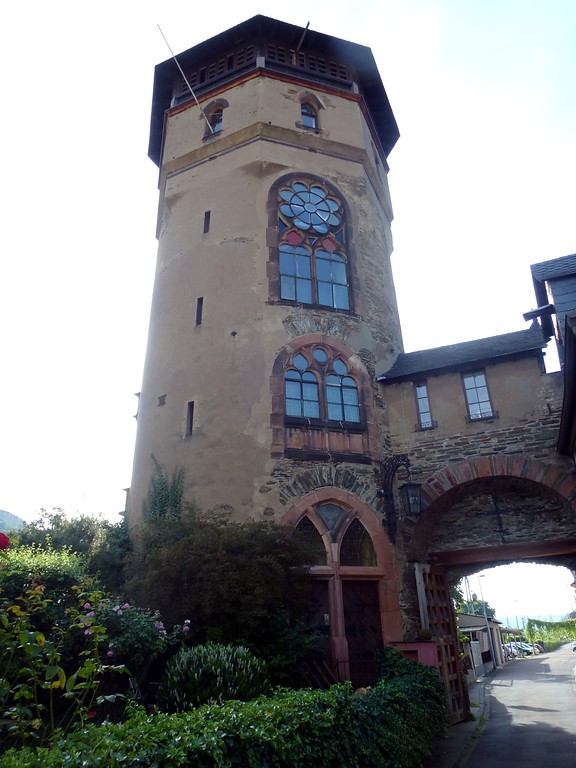 Roter Turm der Stadtbefestigung Oberwesel (2016): Die neugestaltete Fassade.