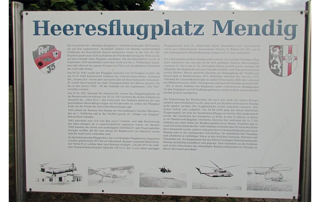 Informationstafel zum früheren Heeresflugplatz Mendig an der früheren Wache bzw. der heutigen Einfahrt zum zivilen Sonderlandeplatz mit Gewerbegebiet (2020).