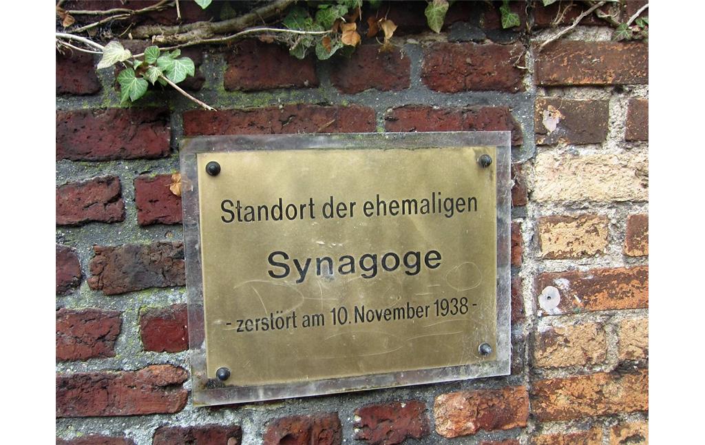 Hinweisschild am ehemaligen Standort der Synagoge in der Wassenberger Synagogengasse (2012).