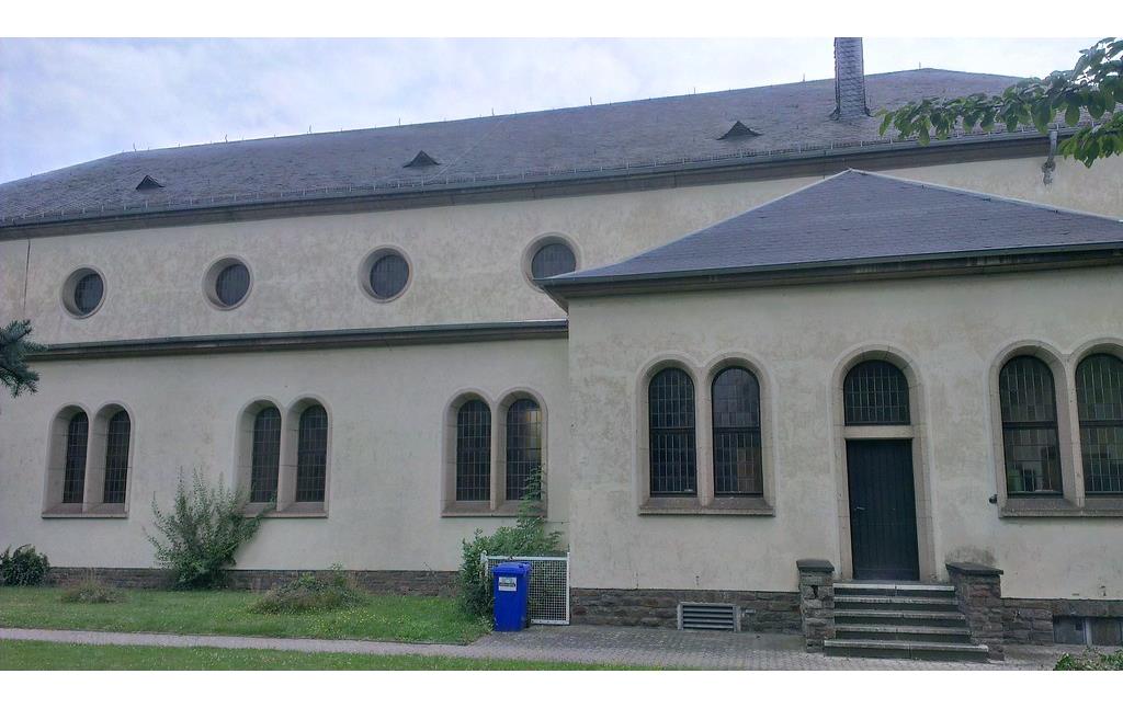 Teilansicht der Pfarr- und Wallfahrtskirche Maria-Hilf in Koblenz-Lützel (2014)