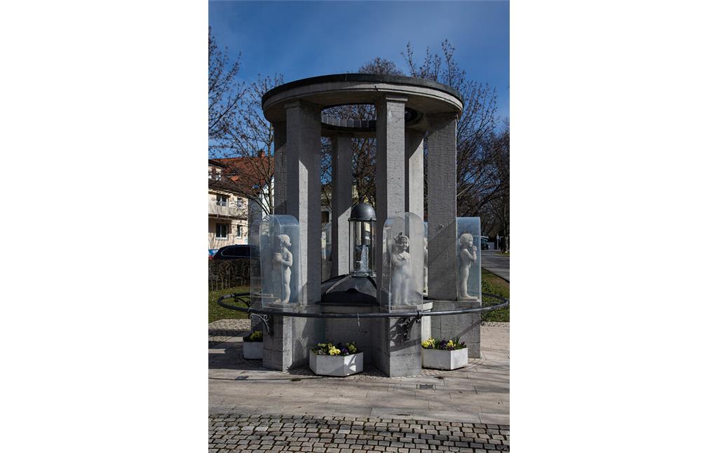 Brunnen am Römermosaik in Bad Vilbel (2021)