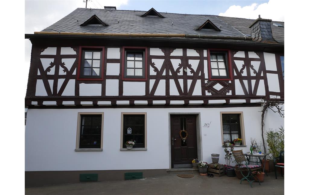 Das Fachwerkhaus "Haus Stienes" in der Ringstraße 20 in Hottenbach (2021)