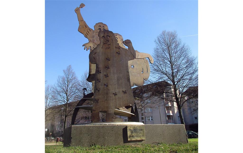 Das Denkmal für die Kölner Komödiantin Gertrud Trude Herr (1927-1991) im Trude-Herr-Park in Köln-Altstadt-Süd (2019).