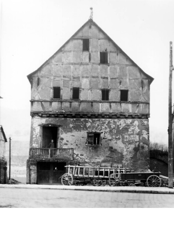 Historische Fotografie des Alten Rathauses an der Lahnstraße in Dausenau (1934)
