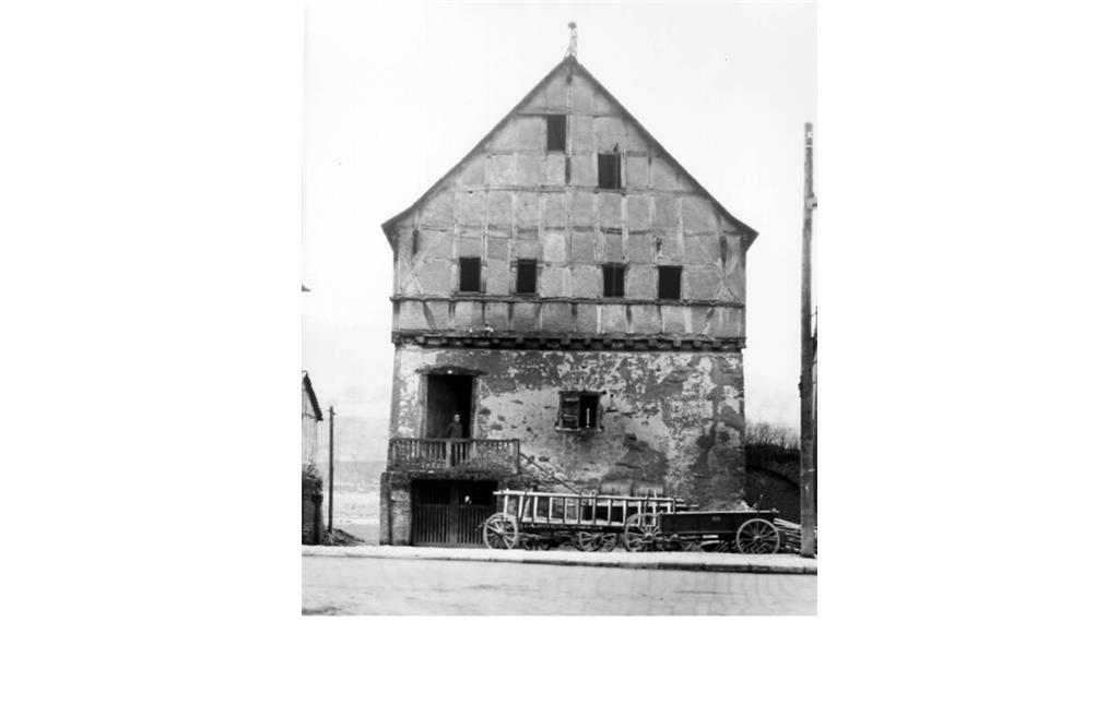 Historische Fotografie des Alten Rathauses an der Lahnstraße in Dausenau (1934)