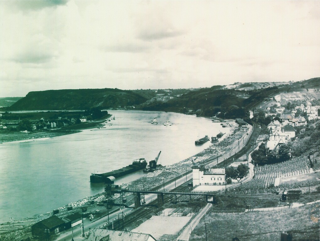Blick auf die Verladestelle Wallen am Rhein (1950er Jahre).