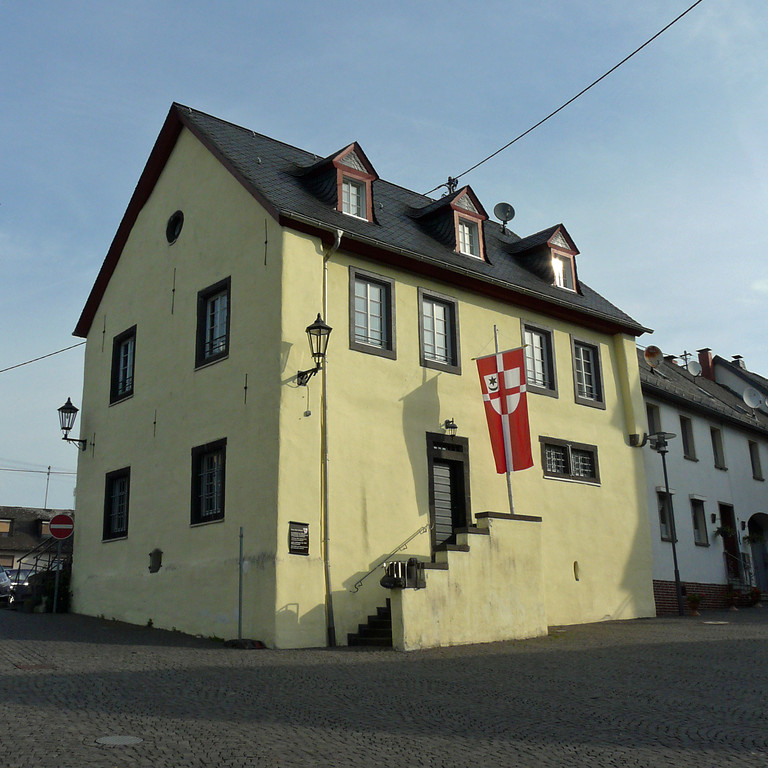 Das "Büllesje", ehemaliges kurtrierisches Amtshaus in Kaisersesch - Ansicht von der Balduinsstraße aus (2013).