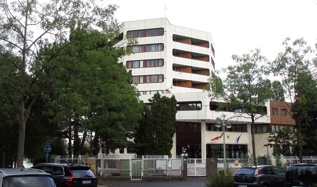 Blick auf das Generalkonsulat von Rumänien im Legionsweg in Bonn-Castell (2020).