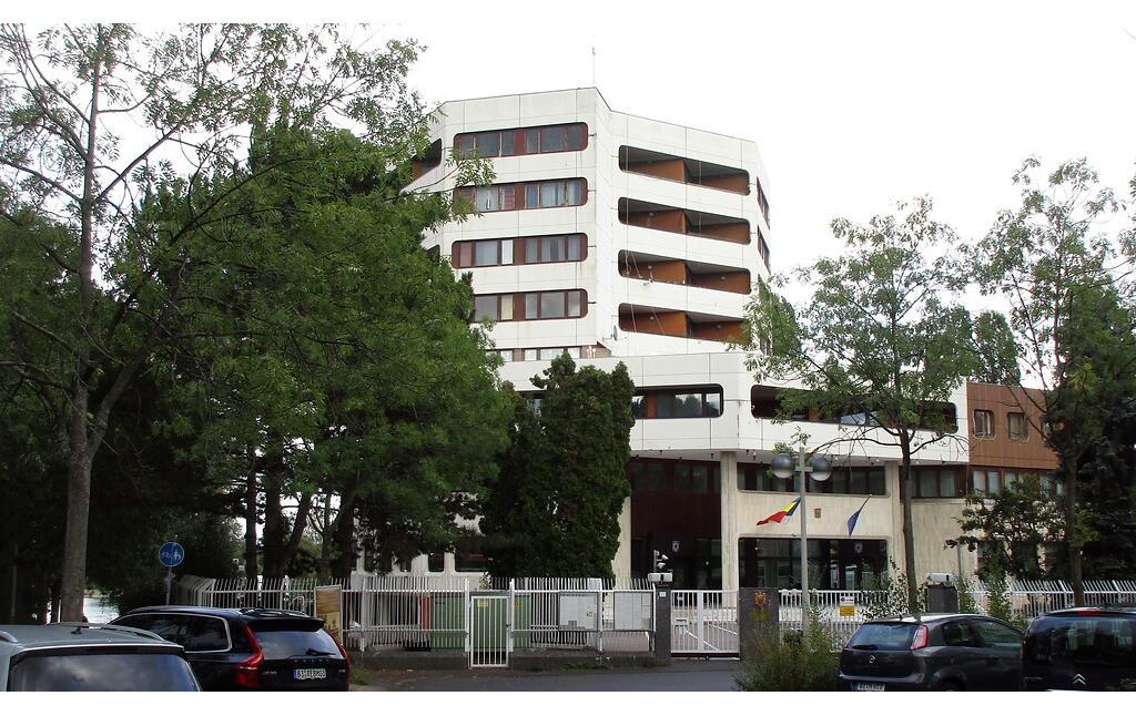Blick auf das Generalkonsulat von Rumänien im Legionsweg in Bonn-Castell (2020).