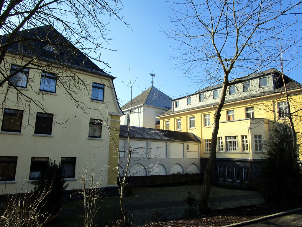 Jugendhilfezentrum Bernardshof bei Mayen, Teilansicht des Gebäudekomplexes (2015)