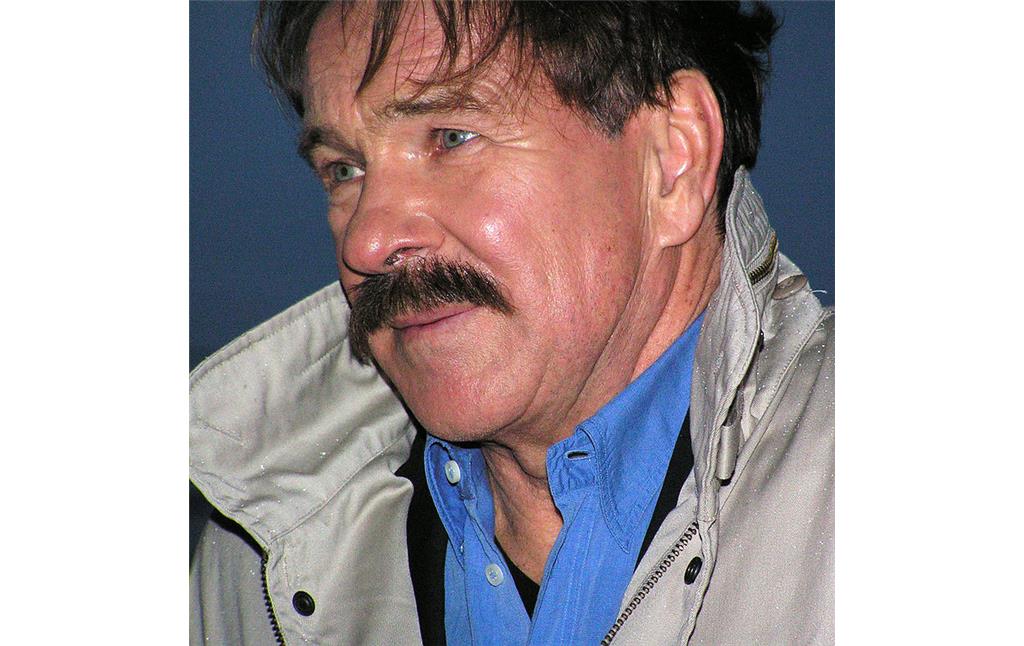 Der Schauspieler Götz George (1938-2016) in seiner Rolle als "Tatort"-Kommissar Horst Schimanski mit dem typischen "Schimmi"-Parka (2007).