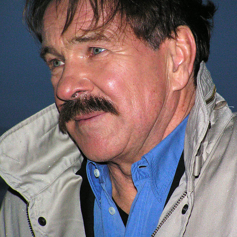 Der Schauspieler Götz George (1938-2016) in seiner Rolle als "Tatort"-Kommissar Horst Schimanski mit dem typischen "Schimmi"-Parka (2007).