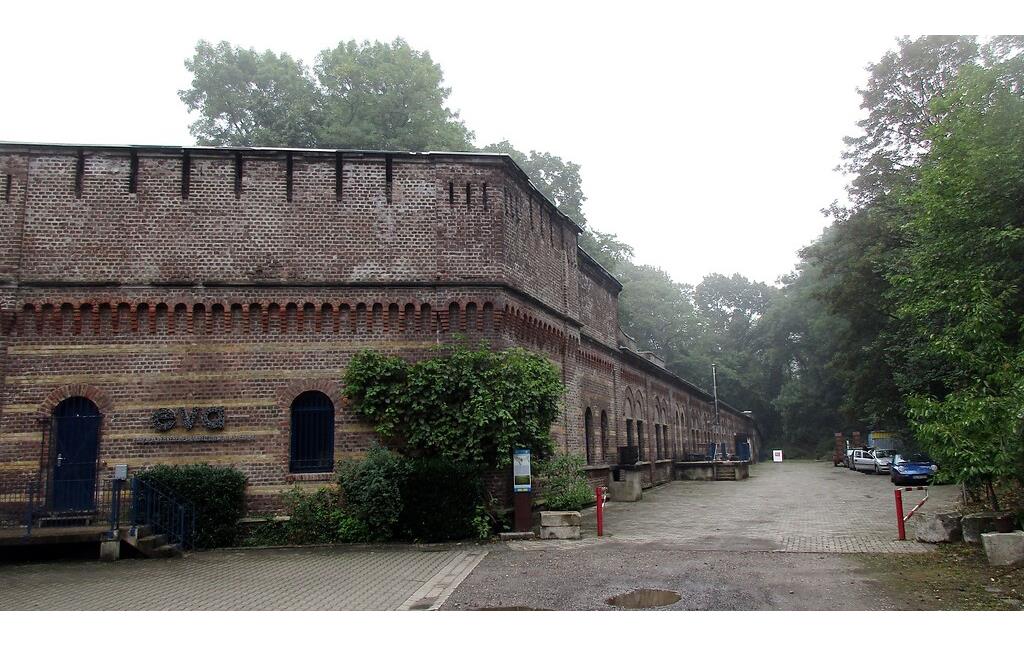 Fort IV, Teil der preußischen Festungswerke des äußeren Kölner Gürtels, im Äußeren Grüngürtel in Köln-Bocklemünd/Mengenich (2022).