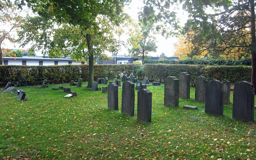 Gräberfeld auf dem Judenfriedhof am Bertzweg in Willich-Schiefbahn (2013)
