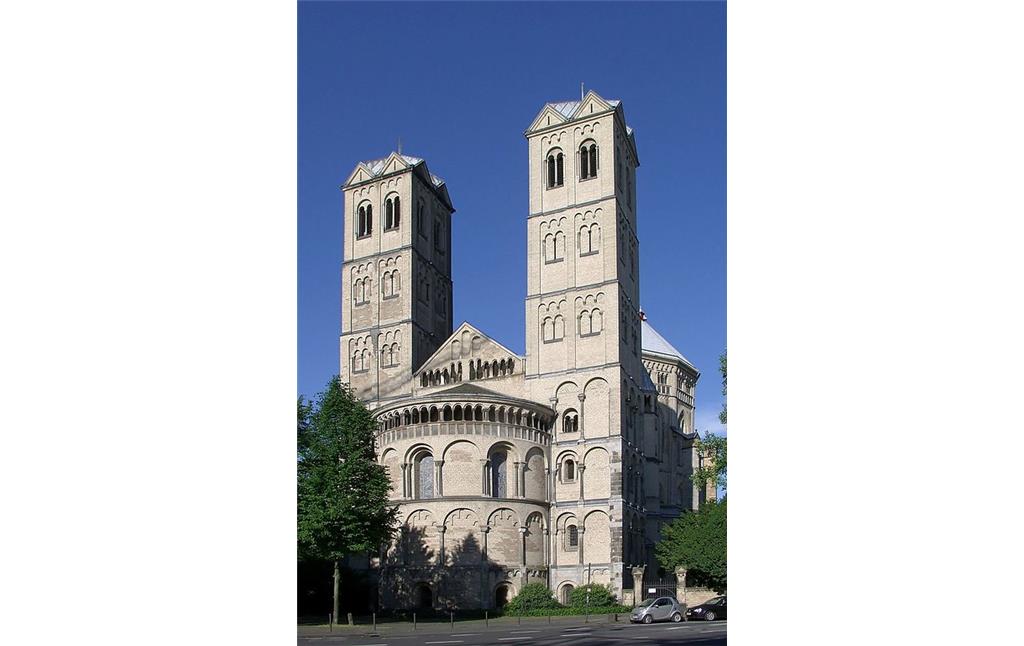 Das Kirchengebäude des früheren Kollegiatstifts St. Gereon in Köln, hier die Ostseite (2008)