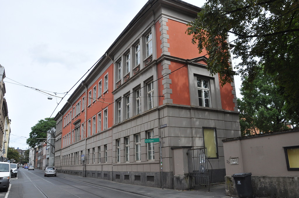 Alte Volkshochschule in der Kasernenstraße in Bonn (2019)