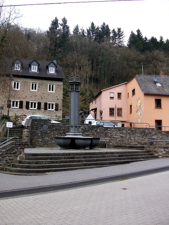 Gusseiserner Brunnen in der Sayner Abteistraße (2015)