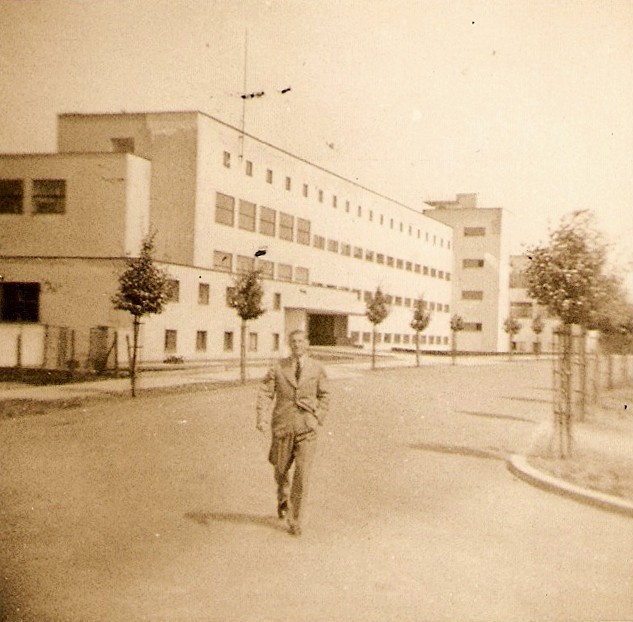 Die Bonner Pädagogische Akademie der Lehrerfortbildung in der Dahlmannstraße im Jahr 1936 (später Unterkunft des Bundestages).