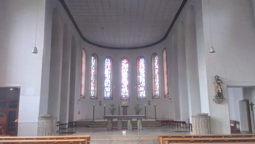 Chorraum der Pfarr- und Wallfahrtskirche Maria-Hilf in Koblenz-Lützel (2014)