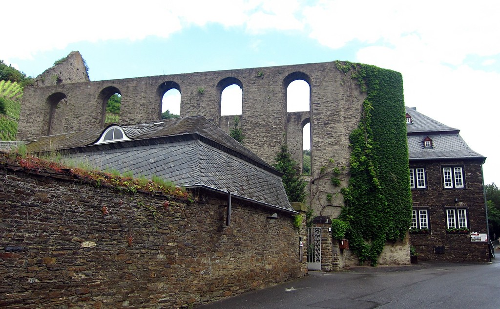Die Kirchenruine des früheren Augustiner-Chorfrauen-Priorats Marienthal in Marienthal bei Ahrweiler (2015).
