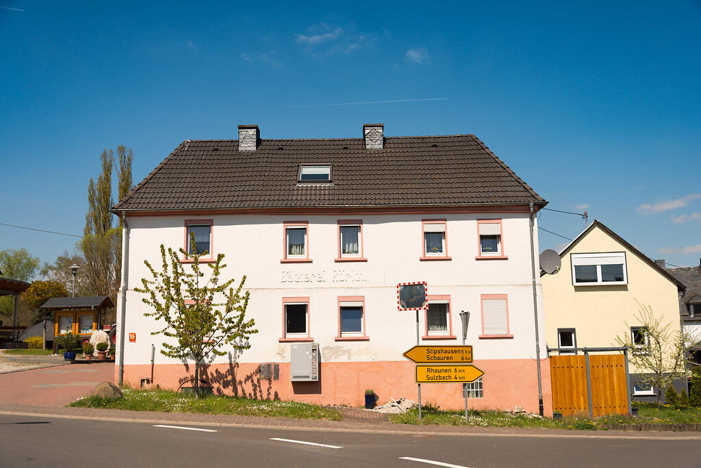 Das Wohngebäude in der Hauptstraße 10 in Hottenbach (2022)