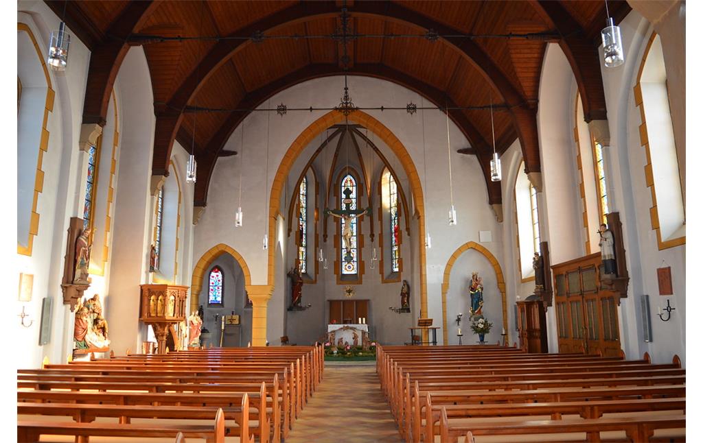 Inneres der katholischen St. Joseph-Kirche Seibersbach (2017)