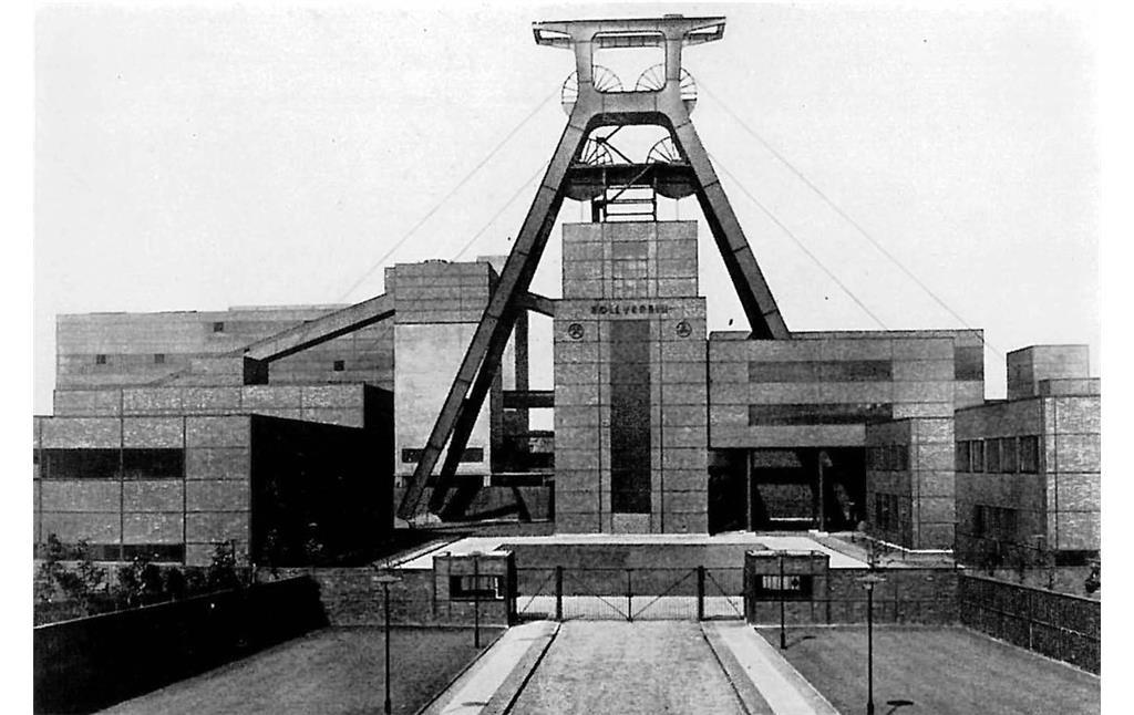 Historische Aufnahme der Anlagen von Schacht 12 der Zeche Zollverein in Essen (um 1930)