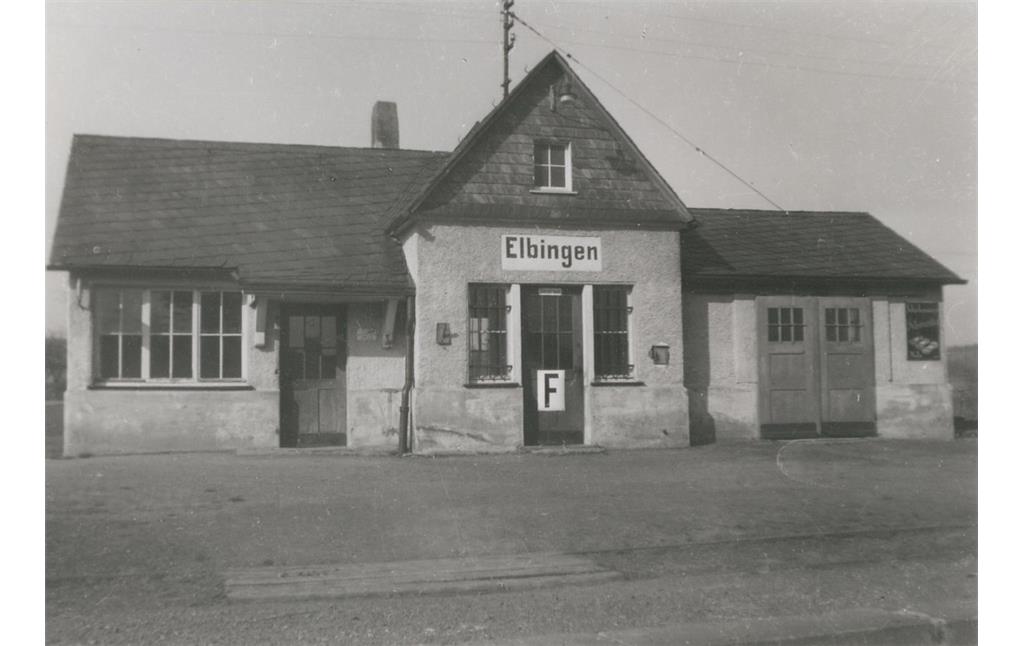 Bahnhofsgebäude am Haltepunkt Elbingen im Westerwald Mitte der 1940er Jahre