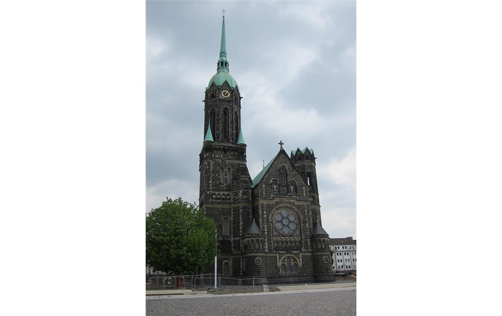 Die evangelische Hauptkirche Rheydt am Marktplatz in Mönchengladbach-Rheydt (2014).