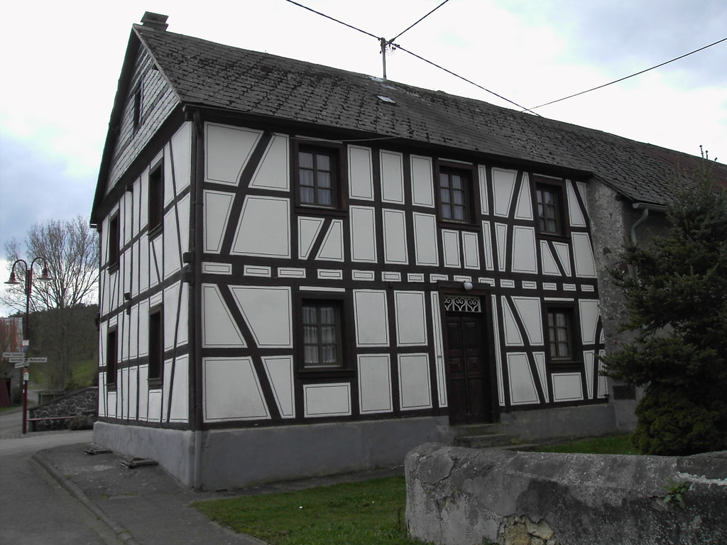 Fachwerkgebäude der Alten Post in Kelberg-Rothenbach (2008)