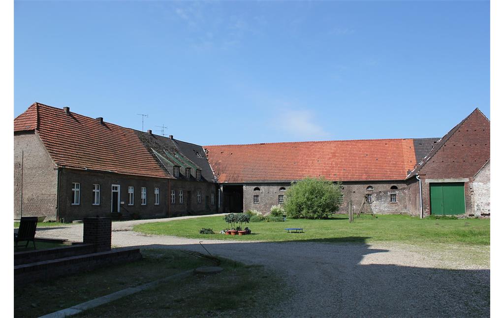 Wirtschaftshof des Schlosses Diersfordt (2012)