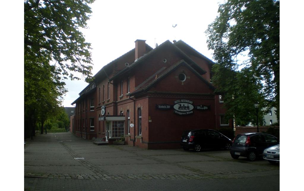 Ehemaliges Empfangsgebäude des Bahnhofs Brüggen (2012)