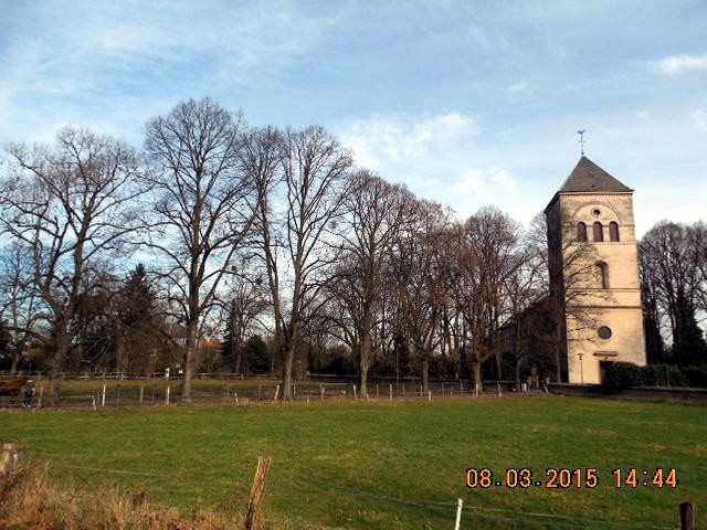 Katholische Pfarrkirche St. Gereon in Merheim (2015)