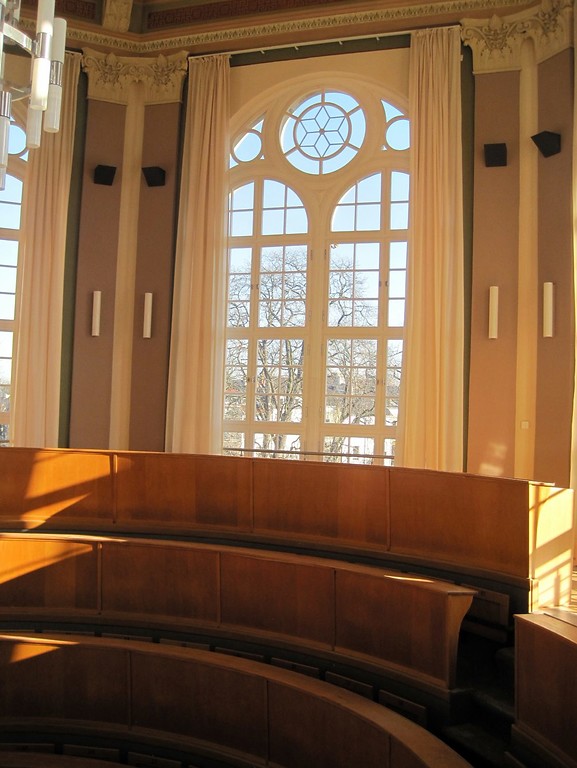 Antiker Hörsaal im Anatomischen Institut, Nussallee 10 (2012)