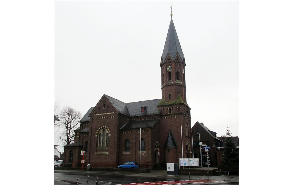 Blick auf die Pfarrkirche St. Blasius im Ortskern von Köln-Meschenich (2021).