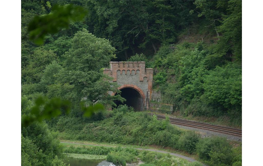 Südportal des Kirschhofener Tunnels bei Weilburg-Kirschhofen (2017)