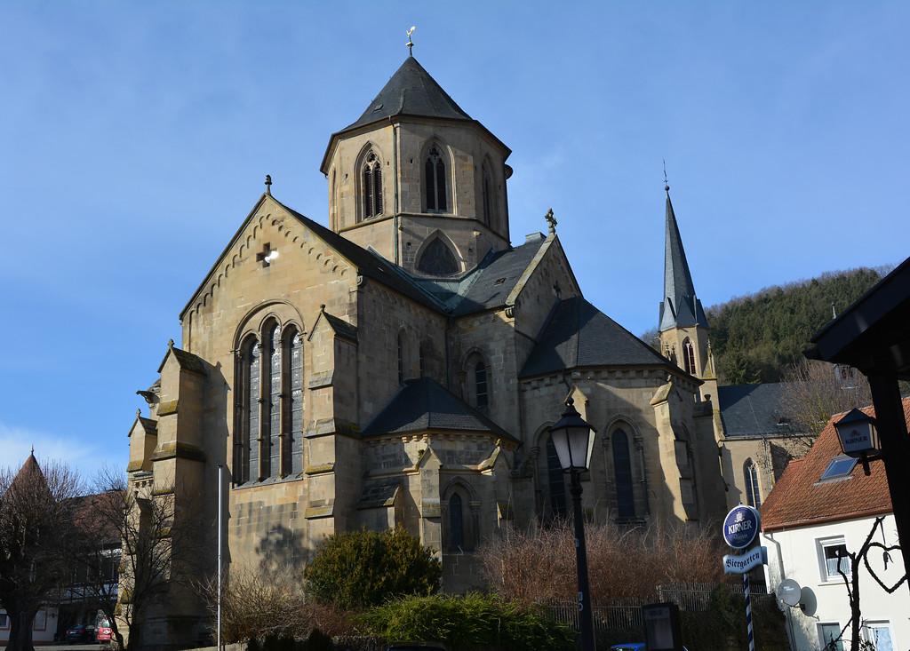 Evangelische Pfarrkirche in Offenbach am Glan, Chor mit drei Apsiden (2019)