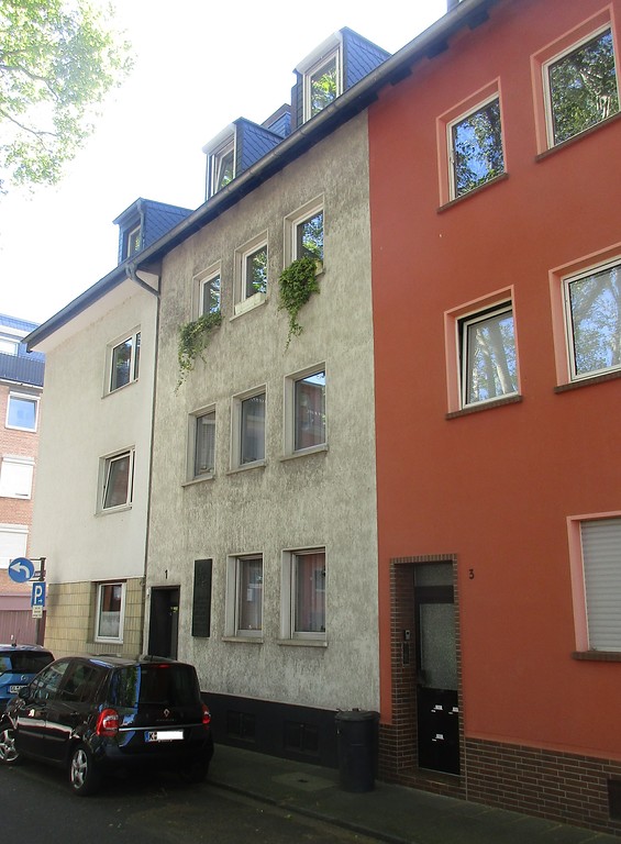 Der Standort des 1870 abgerissenen Geburtshauses des Komponisten Jacques Offenbach, Großer Griechenmarkt Nr. 1 in Köln-Altstadt-Süd (2019)