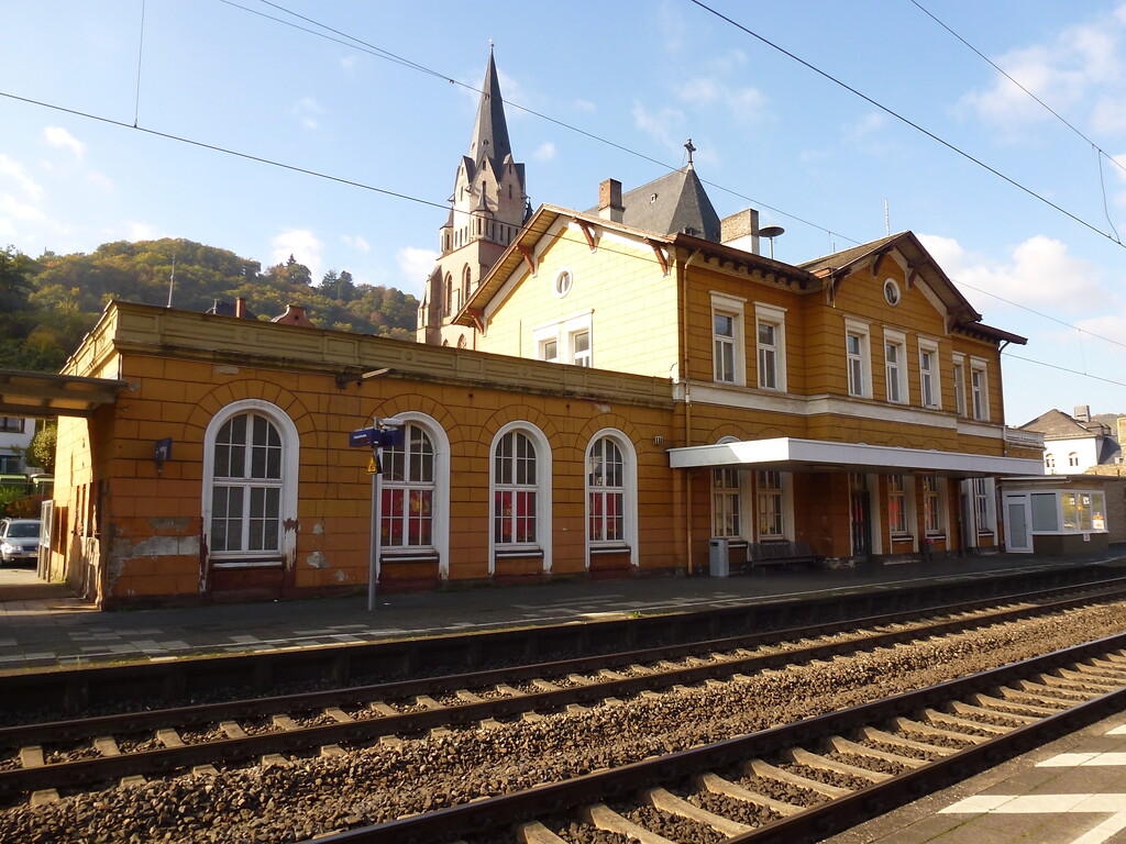 Bahnhofsgebäude in Oberwesel (2016)