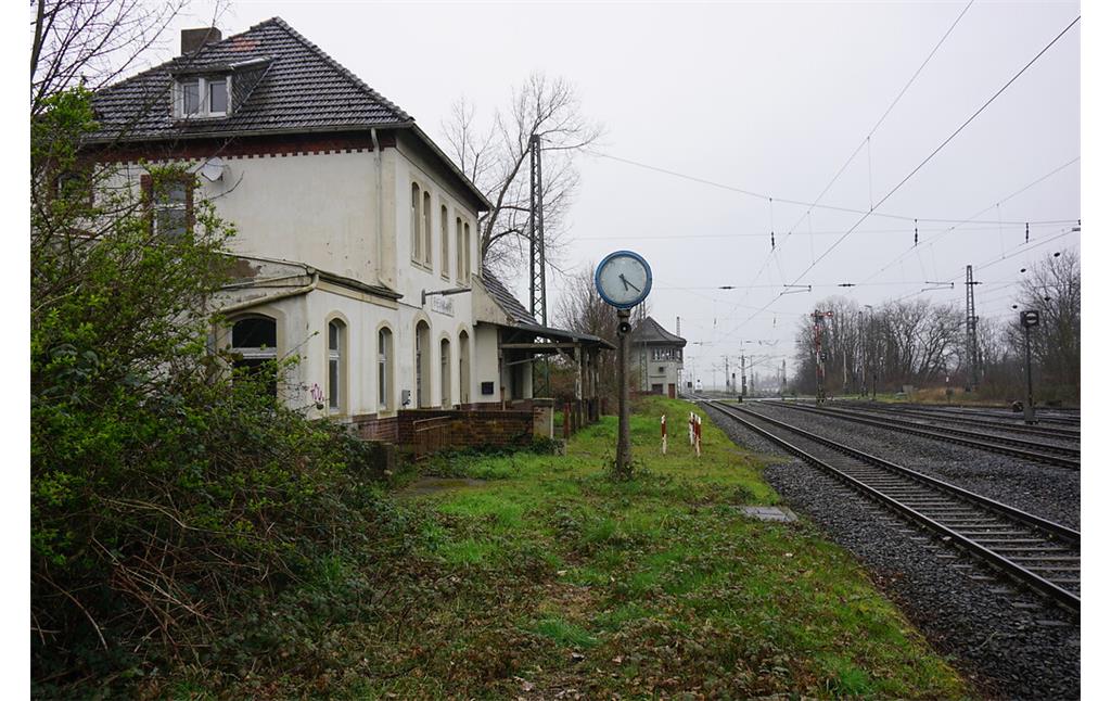 Bahnhof Rheinkamp, Bahnsteig 1 (2020)