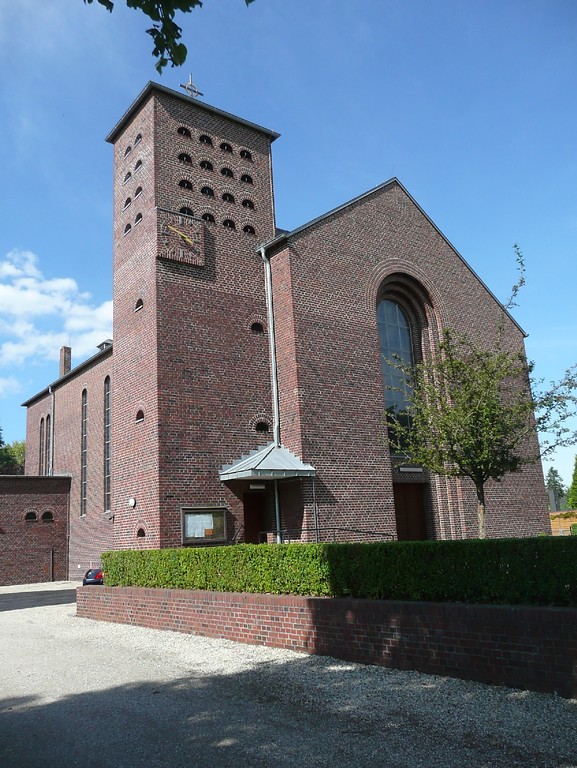 Katholische Pfarrkirche Heilig Geist in Wegberg-Tüschenbroich (2012)
